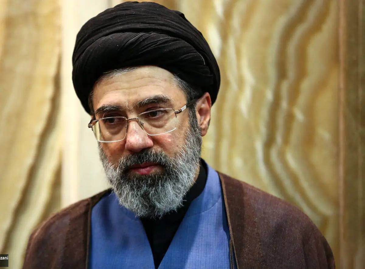 سومین رهبر انقلاب انتخاب شد