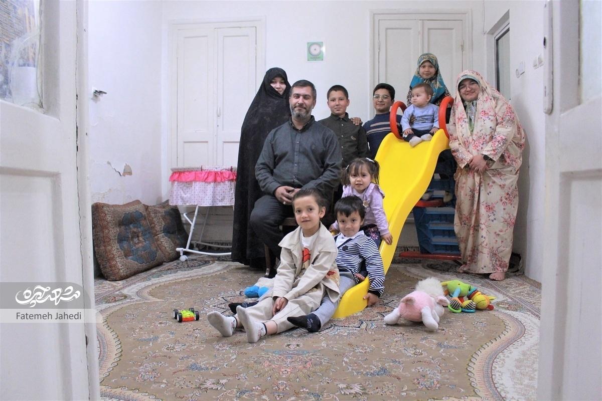 آواز زندگی در خانواده ۱۰ نفره آقامصطفی و عالیه‌خانم