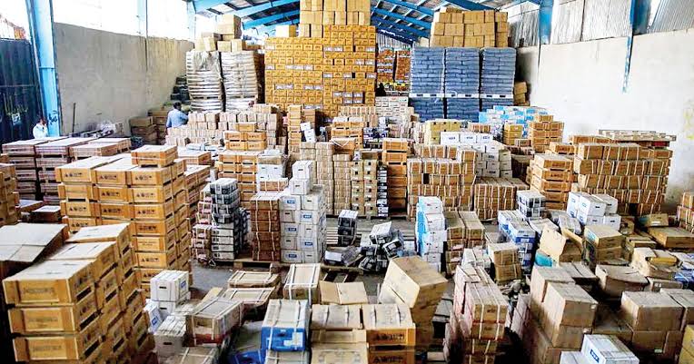 1240 میلیارد ریال کالای قاچاق و احتکاری در گناباد کشف شد