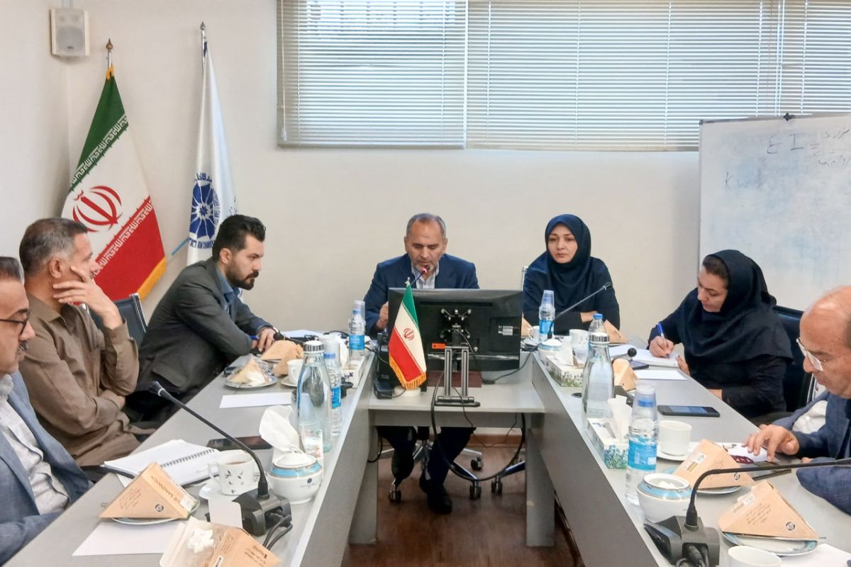 بررسی تداخل وظایف در میان اتاق اصناف و انجمن دفاتر خدمات مسافرتی