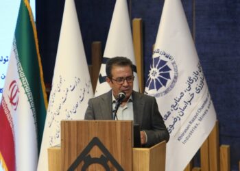 در قانون بودجه باید تجدیدنظر صورت گیرد