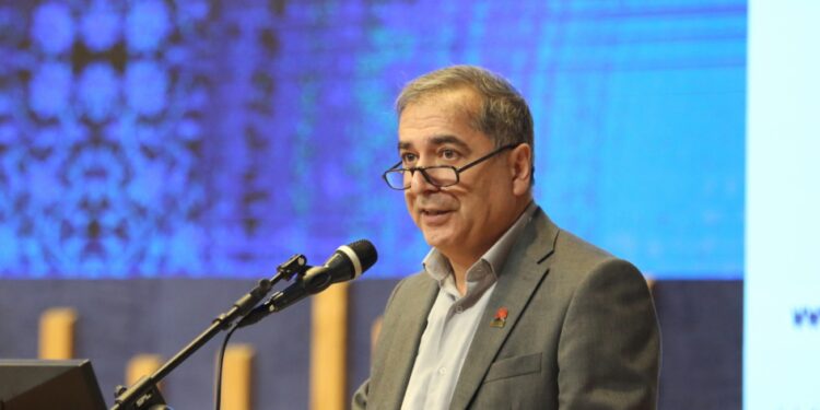 ایران با وجود ذخایر عظیم معدنی تنها حدود یک درصد از منابع معدنی خود را استخراج میکند