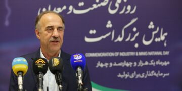 ایجاد تفکر جدید در بستر تولید و مدیریت هوشمند واردات الزامی است