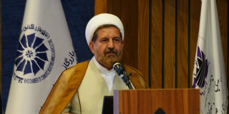 دستگاه قضایی در کنار صنعت، معدن و تجارت است