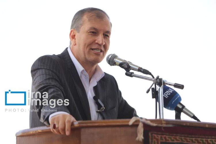 معاون وزیر جهاد کشاورزی مشکلی در تامین کالاهای اساسی وجود ندارد