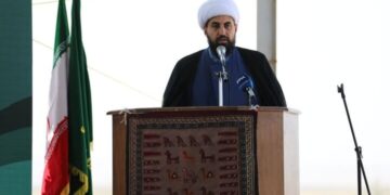 مردم بام و صفی‌آباد با قطعی برق و کمبود آب مواجه‌ هستند