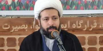 جامعه اسلامی باید از هر دو مؤلفه قدرت و معنویت برخوردار باشد