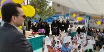برگزاری جشن شکوفه ها در ۵۵ دبستان خلیل آباد