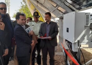 حسینی ۵ نیروگاه خورشیدی با مشارکت بخش خصوصی در خلیل‌آباد افتتاح می شود