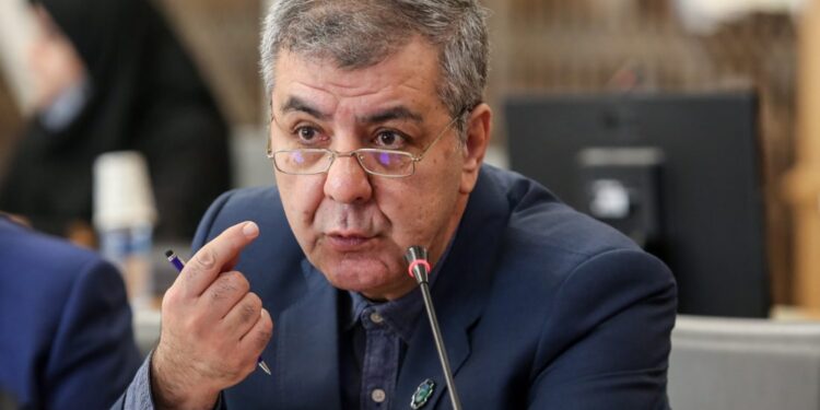 دانشگاه و صنعت پادشاهانی لُخت