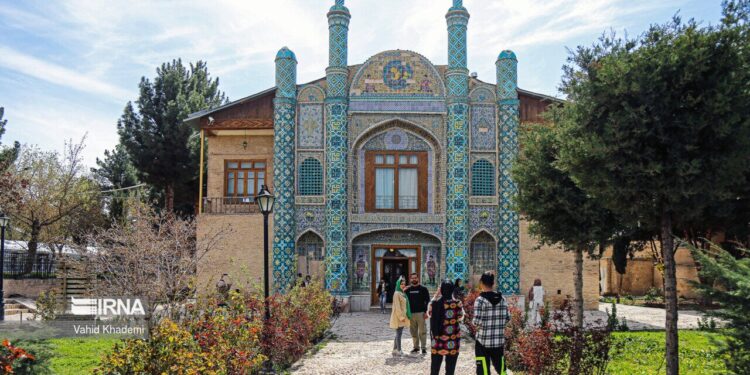 بجنورد پلی میان گردشگری شمال و زیارت مشهد