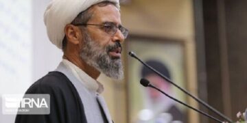 امام جمعه بجنورد مردمی بودن رمز موفقیت نیروی انتظامی در تأمین امنیت کشور