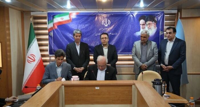 انعقاد ۲ تفاهمنامه ۳۵۰۰ میلیارد ریالی برای توسعه زیست بوم فناوری خراسانشمالی