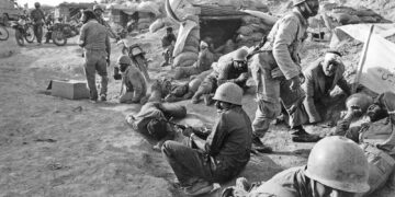 وضعیت و آگاهیهای مرتبط با پدیدههای خشکسالی در استانهای مختلف ایران