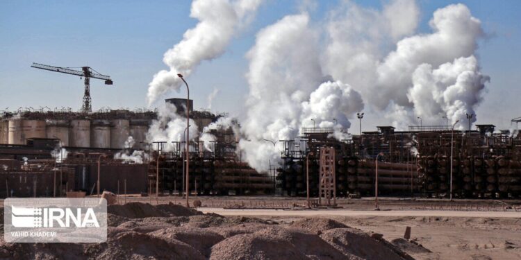 فرش قرمز خراسان شمالی برای سرمایه‌گذاران تحولی در جذب سرمایه و توسعه اقتصادی