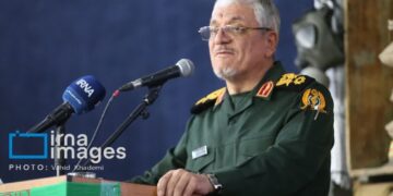 سخنگوی وزارت دفاع شهدا از ما انتظار مجاهدت و تلاش دارند