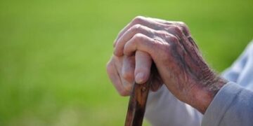 زارعی گناباد دومین شهرستان سالمندخیز کشور با ۱۳ ۵ درصد سالمند است