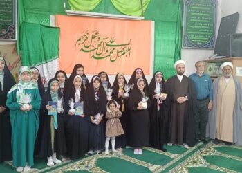اختتامیه طرح کتابخوانی دختران نوجوان حلقه صالحین در مشهد برگزار شد