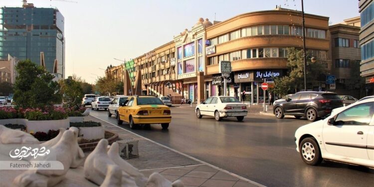 مزرعه حاج احمدآقا چگونه به محله احمدآباد تبدیل شد