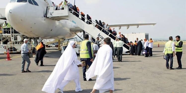 زوجهای دانشجو در خراسان رضوی بدون قرعهکشی عازم سفر حج میشوند