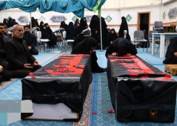 مراسم تشییع پیکر همسر و فرزند معاون رییس‌جمهور در مشهد برگزار شد