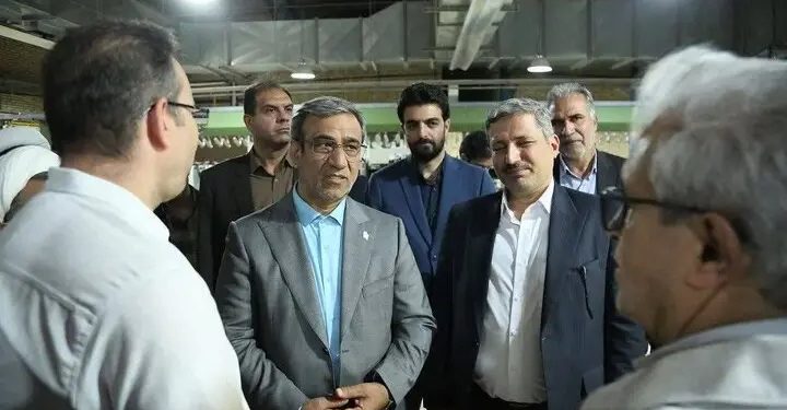 بازدید استاندار خراسان رضوی از کارخانه تولید نخ حدادی سبزوار