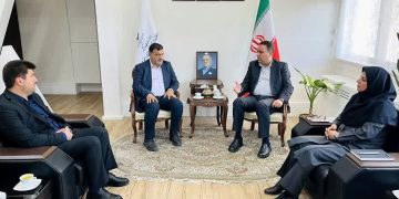 تأکید فرماندار ویژه نیشابور بر بهرهبرداری از نیروگاه خورشیدی